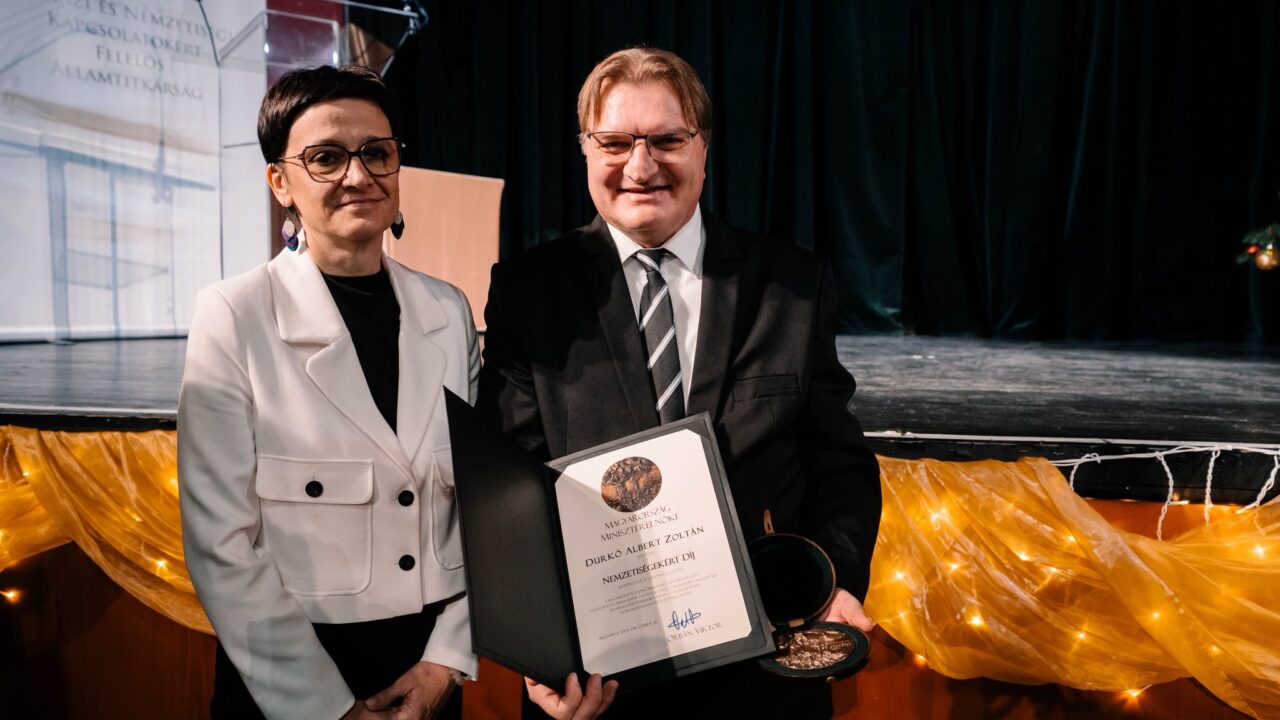 Durkó Albert misszióvezető Nemzetiségekért Díj kitüntetésben részesült 3 Durkó Albert misszióvezető Nemzetiségekért Díj kitüntetésben részesült 3