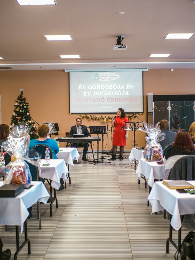„Értékesek vagytok” – évzáró ünnepséget tartott a Segítő Szolgálat 4