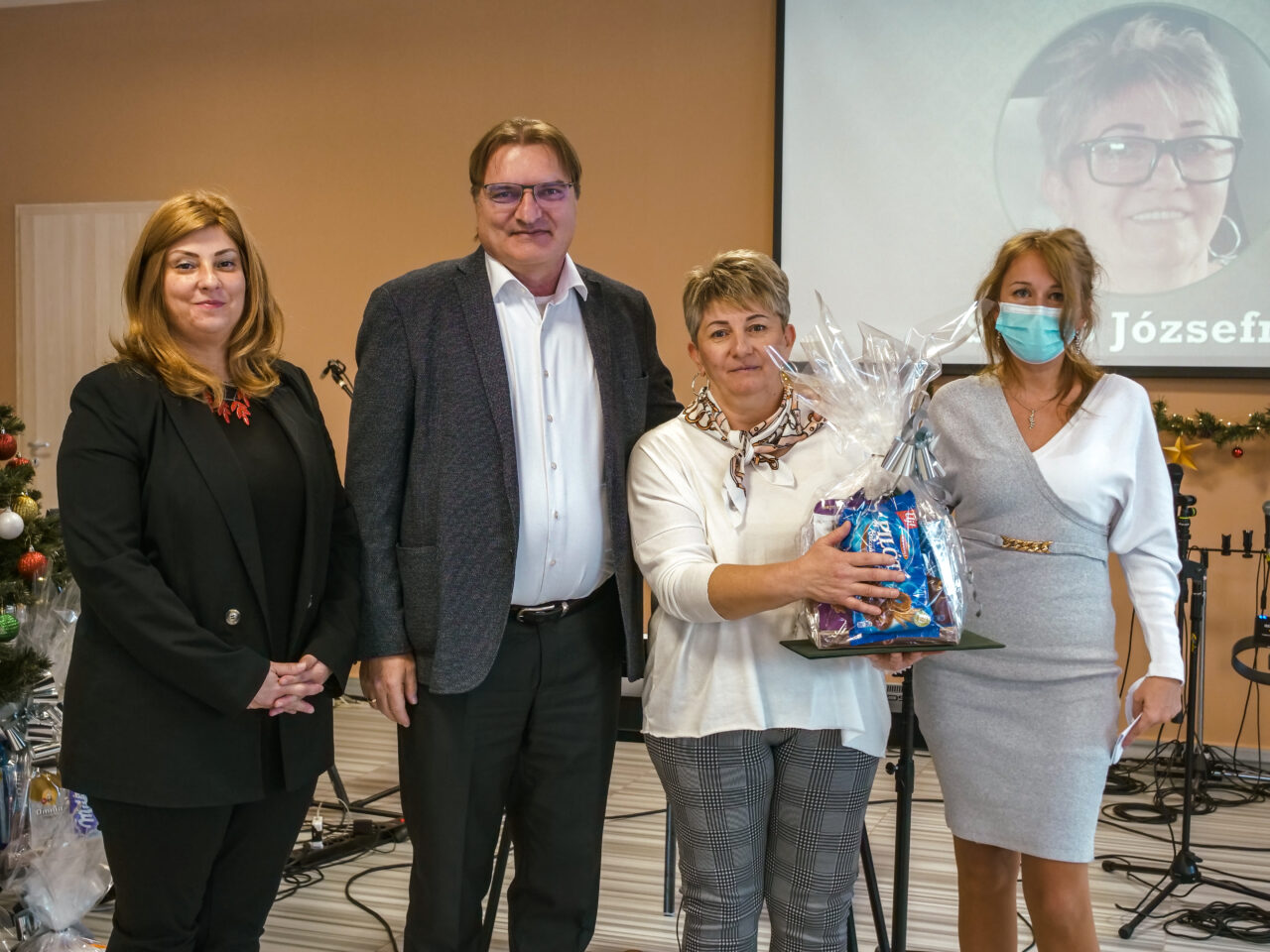 „Értékesek vagytok” – évzáró ünnepséget tartott a Segítő Szolgálat 33