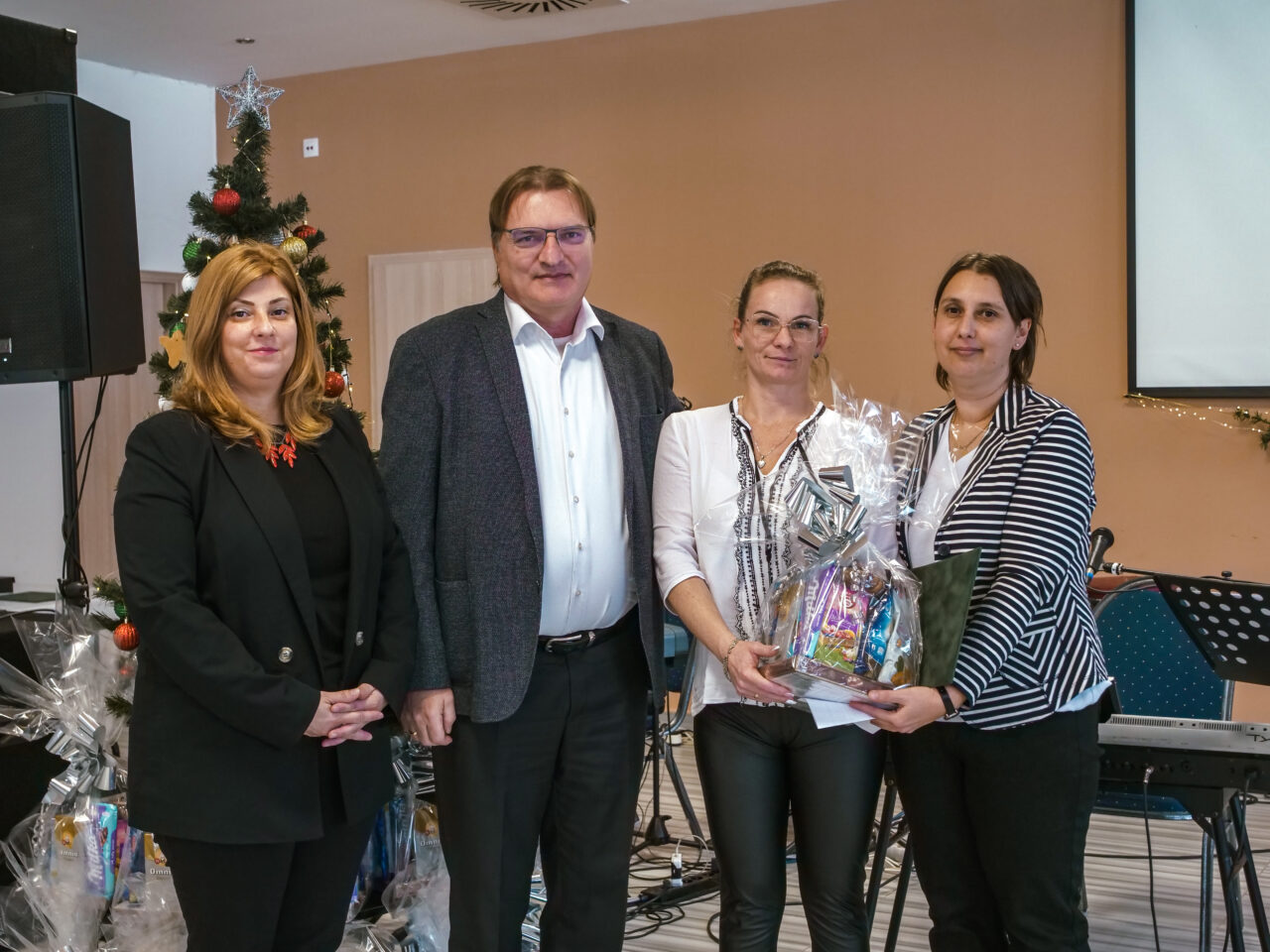 „Értékesek vagytok” – évzáró ünnepséget tartott a Segítő Szolgálat 37