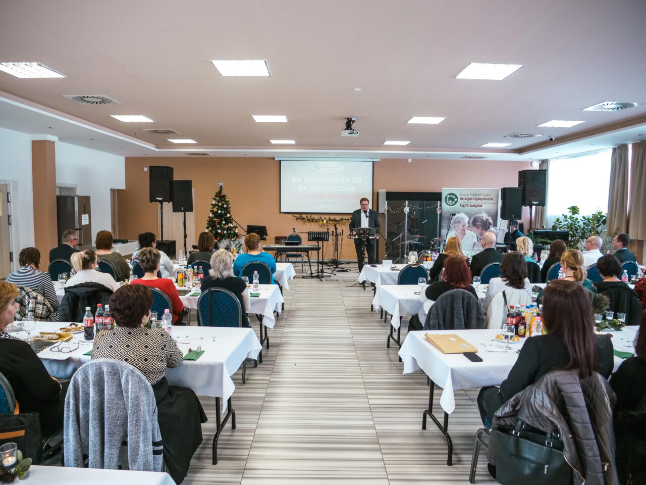 „Értékesek vagytok” – évzáró ünnepséget tartott a Segítő Szolgálat 84