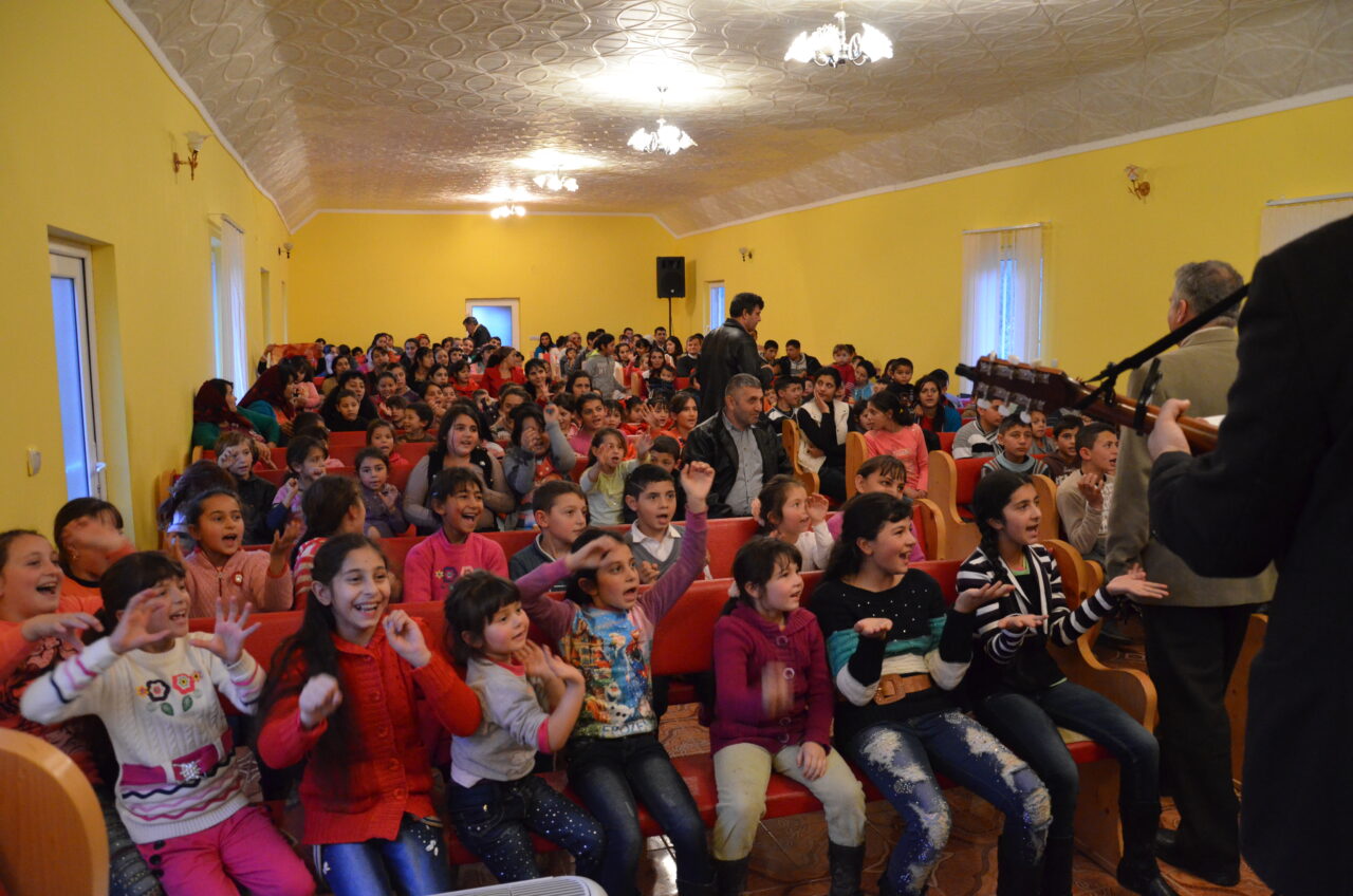 Új távlatok nyíltak előttünk a Pünkösdi Cigánymisszió segítségével - Hanielim Keresztény Alapítvány története 21