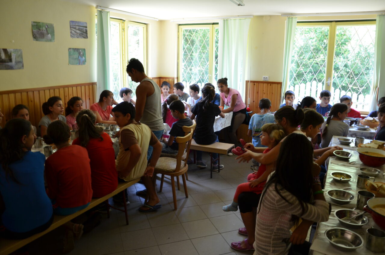 Új távlatok nyíltak előttünk a Pünkösdi Cigánymisszió segítségével - Hanielim Keresztény Alapítvány története 25