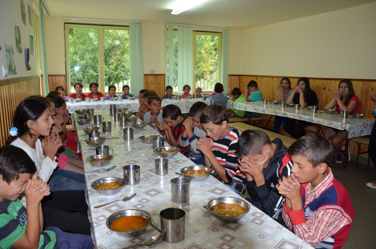 Új távlatok nyíltak előttünk a Pünkösdi Cigánymisszió segítségével - Hanielim Keresztény Alapítvány története 29