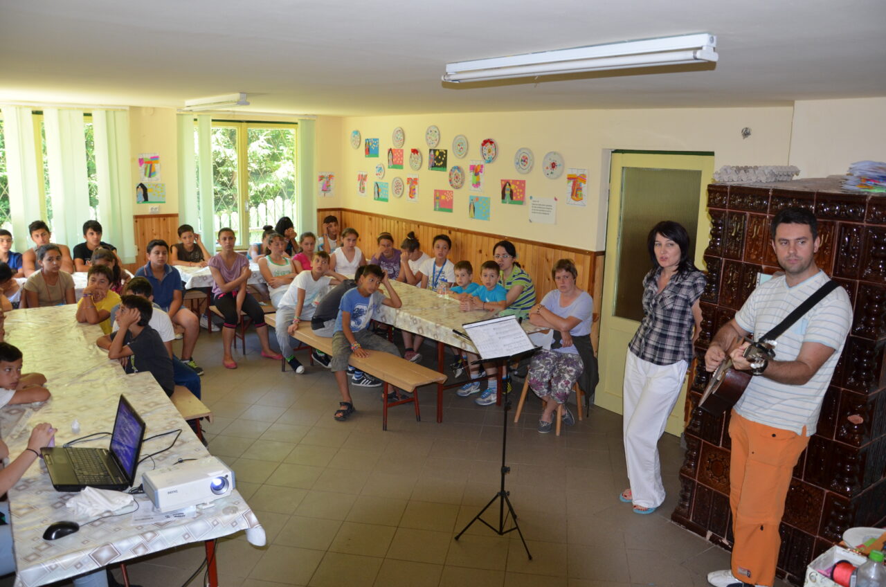 Új távlatok nyíltak előttünk a Pünkösdi Cigánymisszió segítségével - Hanielim Keresztény Alapítvány története 40