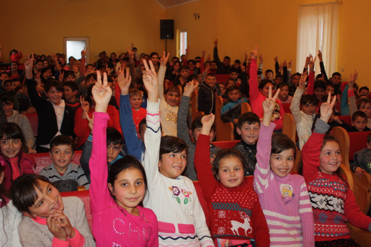 Új távlatok nyíltak előttünk a Pünkösdi Cigánymisszió segítségével - Hanielim Keresztény Alapítvány története 57