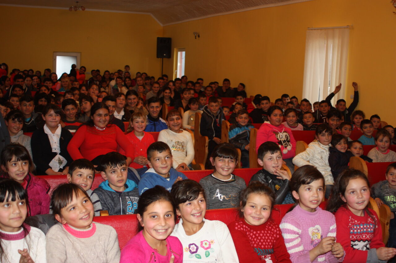 Új távlatok nyíltak előttünk a Pünkösdi Cigánymisszió segítségével - Hanielim Keresztény Alapítvány története 58