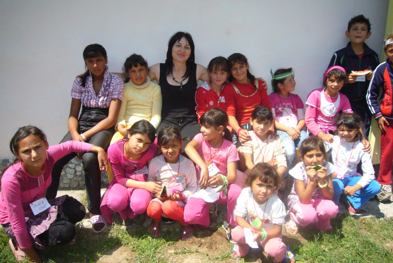 Új távlatok nyíltak előttünk a Pünkösdi Cigánymisszió segítségével - Hanielim Keresztény Alapítvány története 80