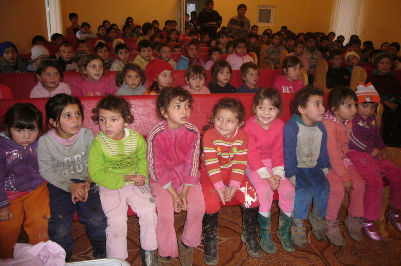 Új távlatok nyíltak előttünk a Pünkösdi Cigánymisszió segítségével - Hanielim Keresztény Alapítvány története 86