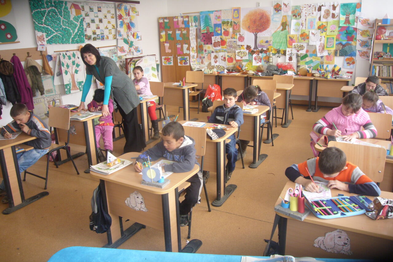 Új távlatok nyíltak előttünk a Pünkösdi Cigánymisszió segítségével - Hanielim Keresztény Alapítvány története 111