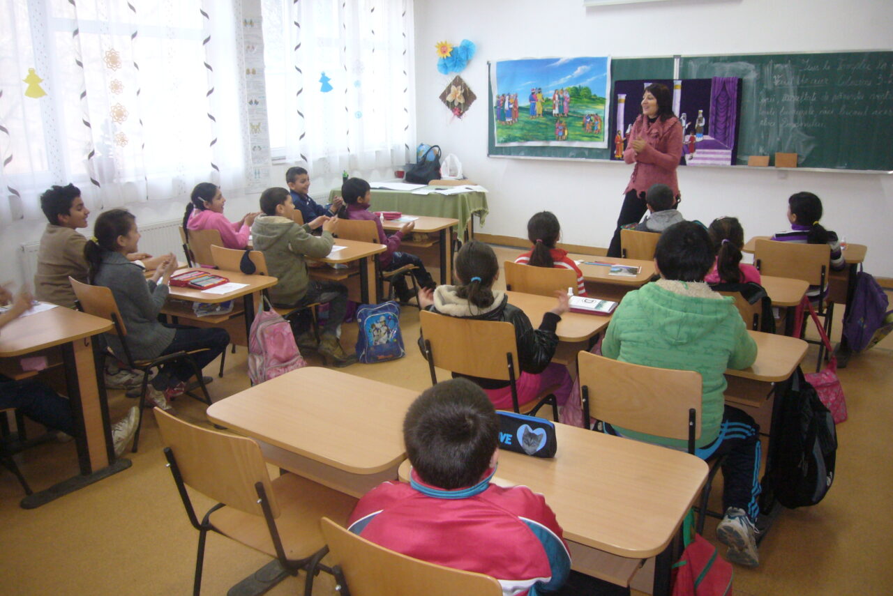 Új távlatok nyíltak előttünk a Pünkösdi Cigánymisszió segítségével - Hanielim Keresztény Alapítvány története 112