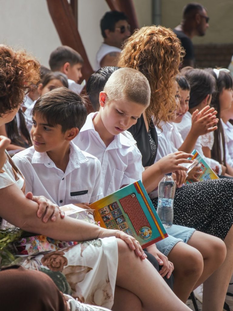 Ünnepélyes ballagással zárult a tanév a Reményhír Intézményben 37