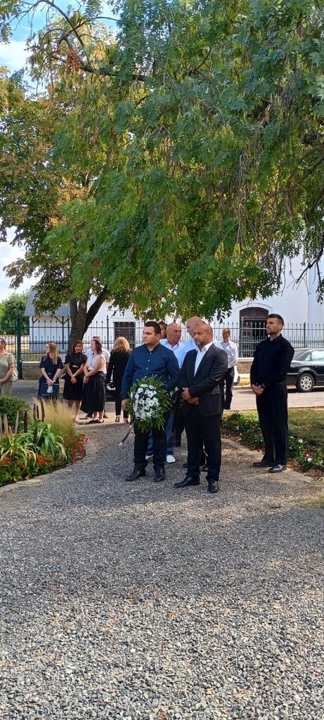 Megemlékezés a roma holokauszt áldozataira 17