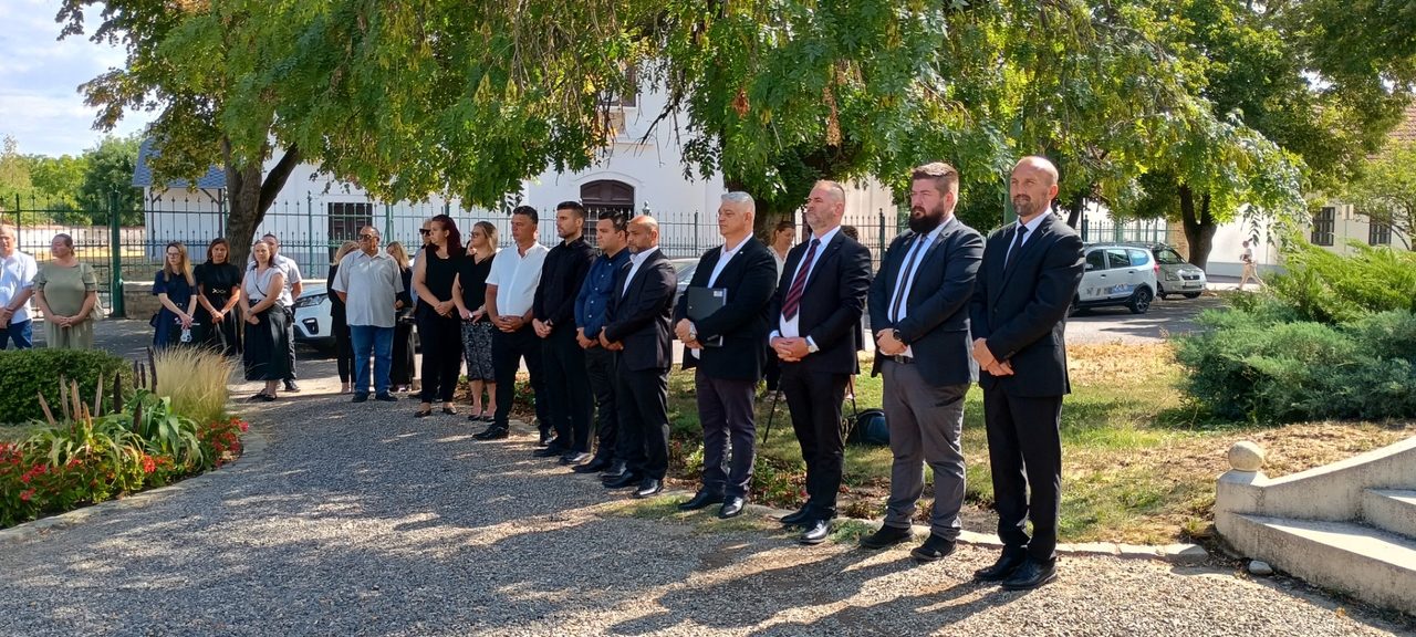Megemlékezés a roma holokauszt áldozataira 19